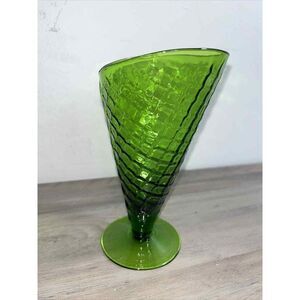 Ice Cream Dessert Dish‎ Vintage Waffle Cone Pattern Green Glass 6.5 Inch